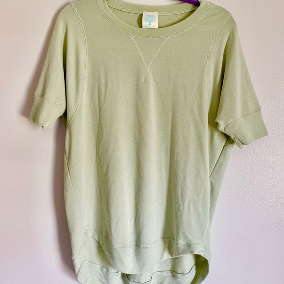 3-Piece Bundle | Mint & Cream | Relaxed fit tops | S/M | $28/each - Picture 6 of 8